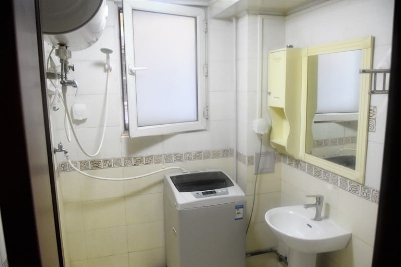 Bathroom In Chinese Home Two Tall Travellers